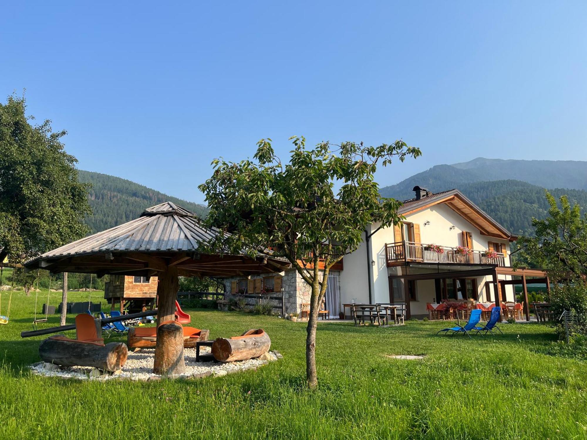 Agriturismo Fattoria Dalcastagne Torcegno エクステリア 写真