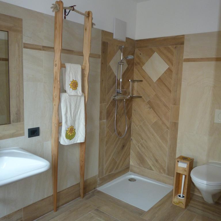 Agriturismo Fattoria Dalcastagne Torcegno 部屋 写真
